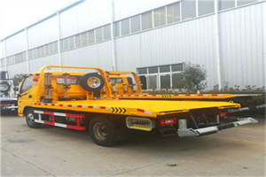 周口附近拖车救援搭电